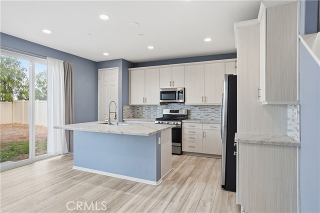 Detail Gallery Image 20 of 44 For 574 Feeder, Hemet,  CA 92543 - 4 Beds | 2/1 Baths