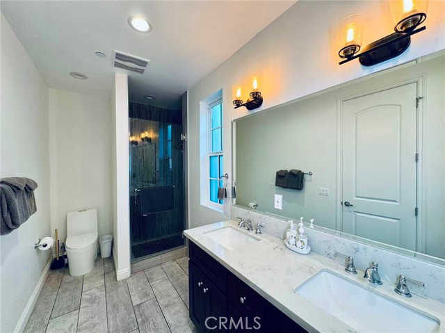 Detail Gallery Image 25 of 34 For 118 N Allen Ave. #4,  Pasadena,  CA 91106 - 3 Beds | 3 Baths