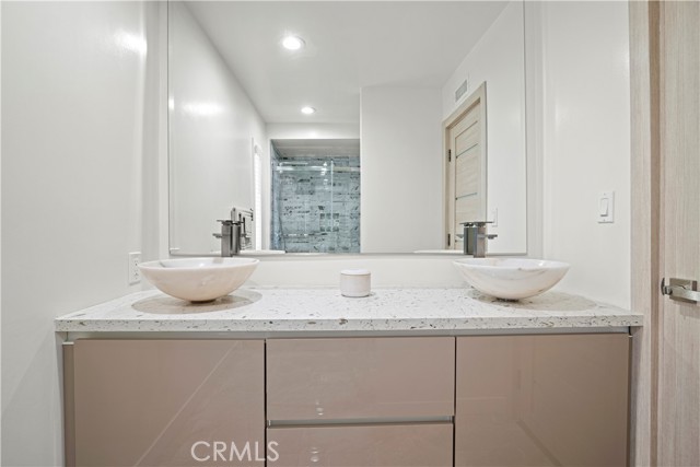 Detail Gallery Image 24 of 65 For 1422 N Central Ave #8,  Glendale,  CA 91202 - 3 Beds | 2 Baths