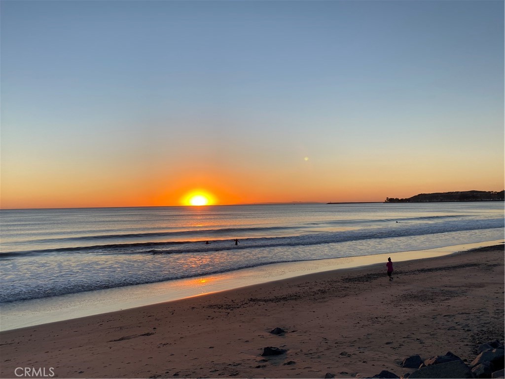 https://media.crmls.org/medias/06e7416b-b132-46bd-968b-ba0908d9f449.jpg?preset=X-Large