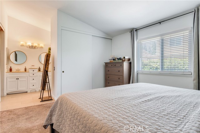 9740 Woodleaf Drive, Rancho Cucamonga CA: https://media.crmls.org/medias/06e7a156-c1e0-41d5-94a0-4e88203f4440.jpg