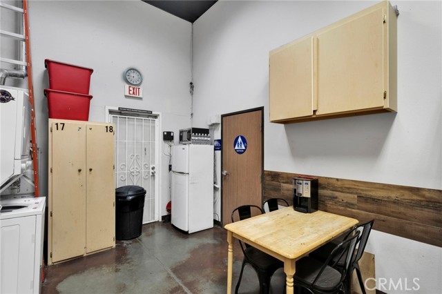 12044 Dunia Road, Victorville CA: https://media.crmls.org/medias/06e82e23-7c74-49e2-953b-5319a4410cb1.jpg