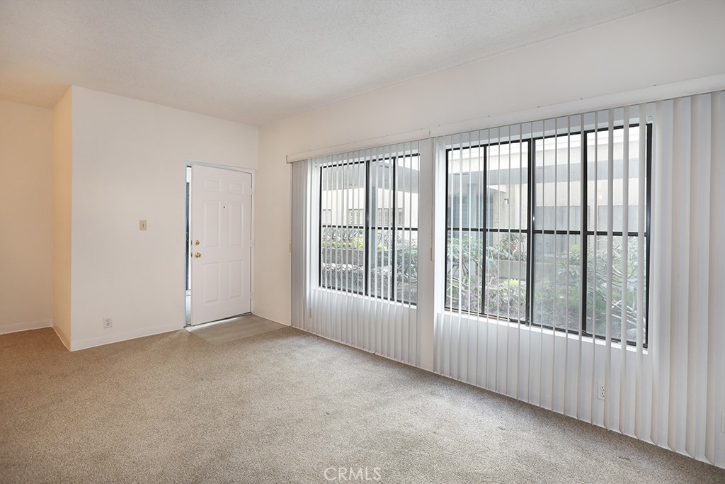 720 W 4th Street 118