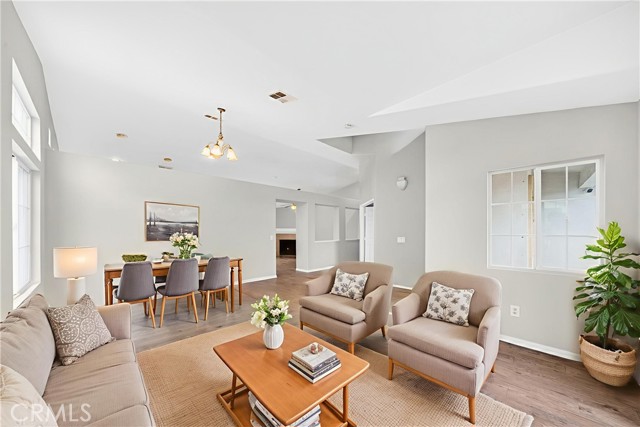 Detail Gallery Image 4 of 44 For 2018 E Jenner, Lancaster,  CA 93535 - 3 Beds | 2 Baths