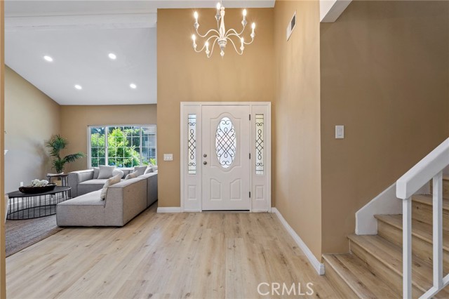 Detail Gallery Image 4 of 45 For 16511 Halsey, Granada Hills,  CA 91344 - 5 Beds | 3 Baths