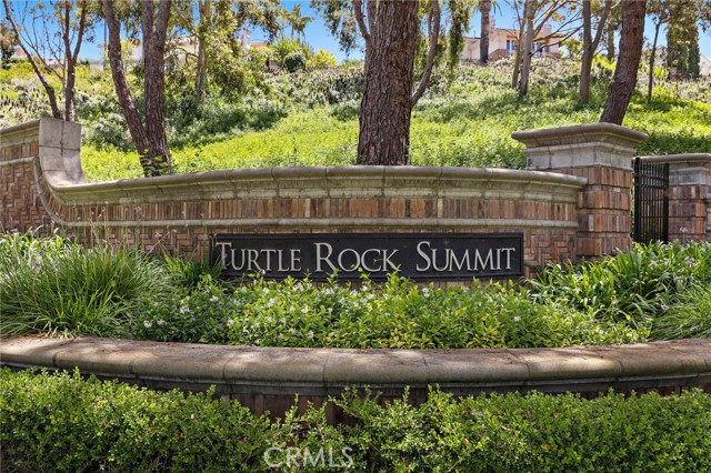 17 Brigadier, Irvine CA: https://media.crmls.org/medias/06ea6596-6e65-467c-aa11-86cee0a7fa42.jpg