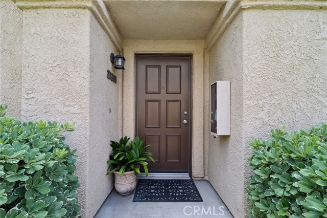 21201 Jasmines Way, Lake Forest CA: https://media.crmls.org/medias/06eae970-6f19-4e09-bab2-1b6f89a24261.jpg