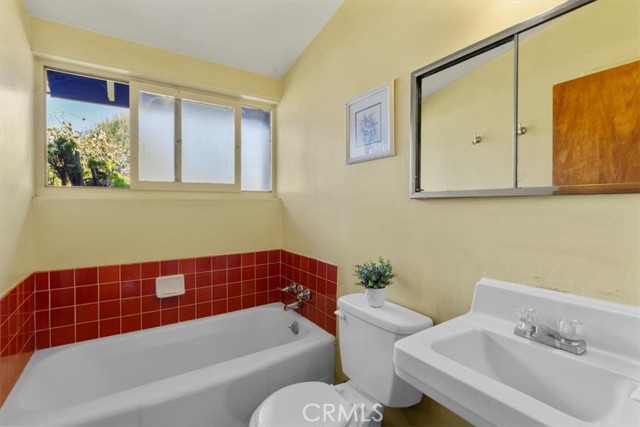 Image 29 of 38 For 1768 Wright Street