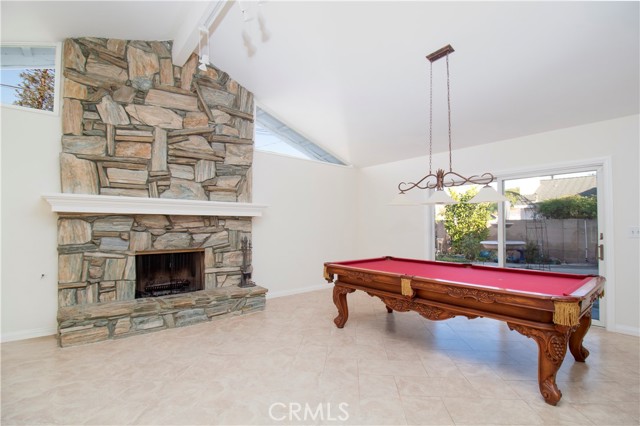 Detail Gallery Image 5 of 17 For 5051 Canterbury Dr, Cypress,  CA 90630 - 4 Beds | 2/1 Baths