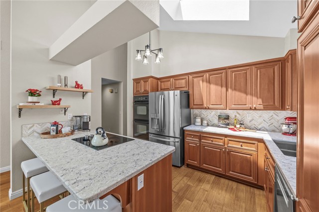 4 Ribera, Irvine CA: https://media.crmls.org/medias/06ed8b36-6c21-4da0-8baa-1ad4dc6ce7e9.jpg