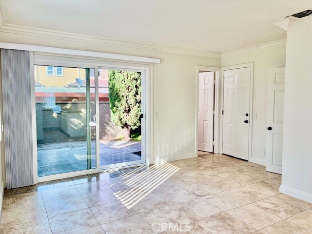 Detail Gallery Image 14 of 23 For 2558 Orange Ave #G,  Costa Mesa,  CA 92627 - 3 Beds | 2/1 Baths