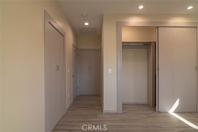 Detail Gallery Image 24 of 50 For 18748 Collins St, Tarzana,  CA 91356 - 4 Beds | 3 Baths