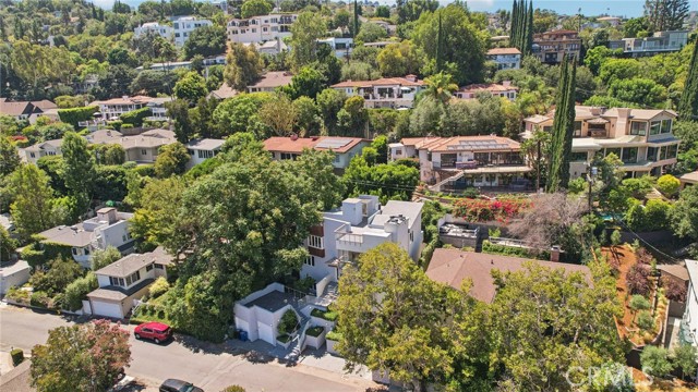 Detail Gallery Image 65 of 75 For 13424 Contour Dr, Sherman Oaks,  CA 91423 - 3 Beds | 4 Baths