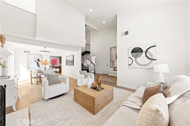 Image 7 of 56 For 19841 Lombardy Lane