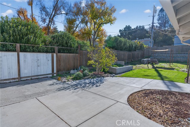 144 12th Street, Paso Robles CA: https://media.crmls.org/medias/06f0ed8e-47e8-4e76-a5ce-6949373d1bfb.jpg
