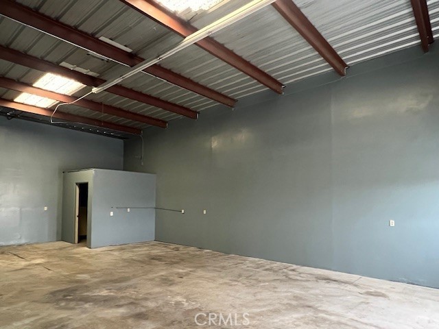 22275 Powhatan Road, Apple Valley, California 92308, ,Commercial Lease,For Rent,22275 Powhatan Road,CRHD25090296