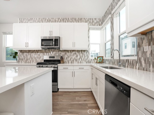711 S Grable Circle, Orange CA: https://media.crmls.org/medias/06f2e0ac-b2c5-44dd-be59-8753c11ab79d.jpg
