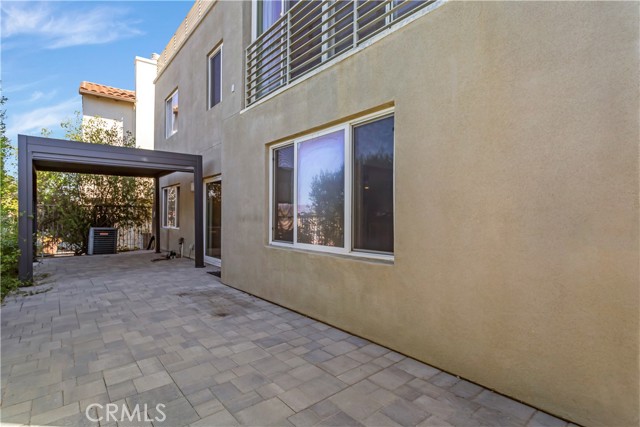 Detail Gallery Image 17 of 43 For 5678 Como Circle, Woodland Hills,  CA 91367 - 5 Beds | 3/1 Baths