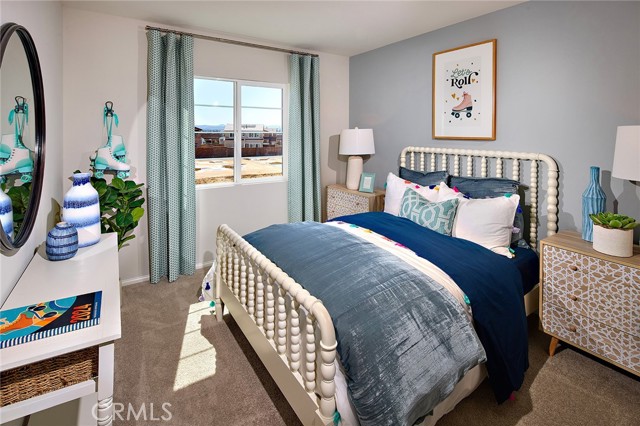 Detail Gallery Image 13 of 22 For 8157 Perada St, Jurupa Valley,  CA 92509 - 5 Beds | 3 Baths