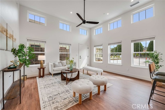 Detail Gallery Image 7 of 30 For 127 E Foothill Bld a,  Glendora,  CA 91741 - 1 Beds | 1 Baths