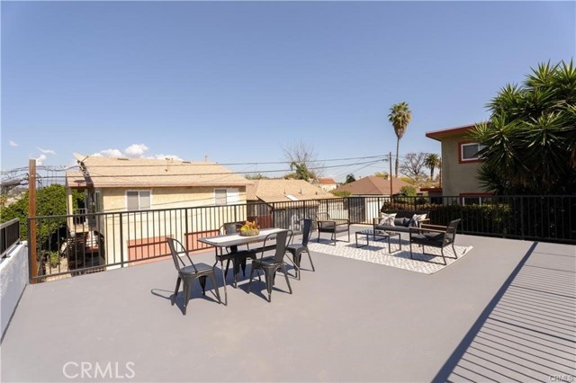 1917 Clinton Street, Los Angeles CA: https://media.crmls.org/medias/06f51687-b925-43cc-a467-890e853235e6.jpg