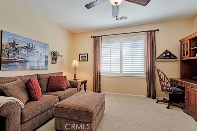 Detail Gallery Image 31 of 50 For 18845 Laurel Crest Lane, Canyon Country,  CA 91351 - 4 Beds | 3 Baths