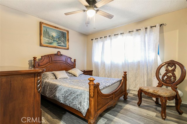 6923 Ben Avenue, North Hollywood CA: https://media.crmls.org/medias/06f57265-991f-4dfe-af46-e377d12e32b6.jpg
