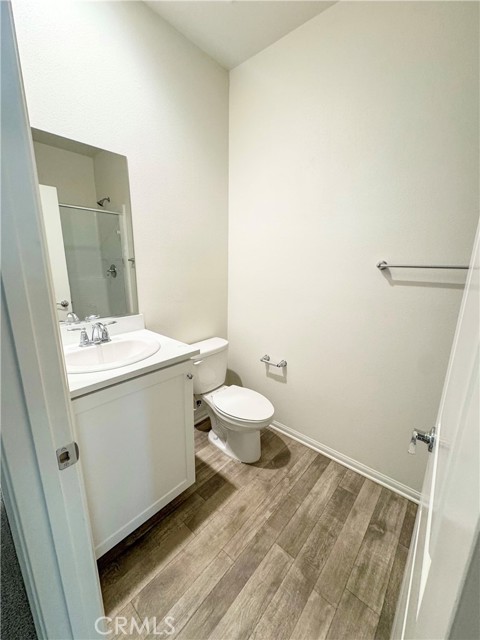 Detail Gallery Image 8 of 9 For 11989 Bellehaven, Victorville,  CA 92392 - 4 Beds | 3 Baths