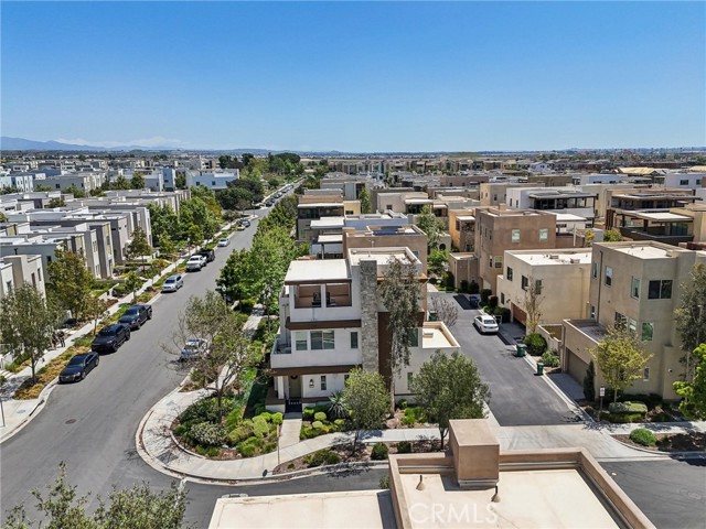 Detail Gallery Image 40 of 44 For 132 Interval, Irvine,  CA 92618 - 3 Beds | 2/2 Baths