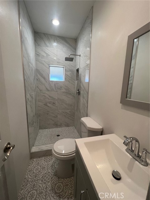 Detail Gallery Image 7 of 10 For 2228 Ridgeview, Corona,  CA 92882 - 3 Beds | 1/1 Baths