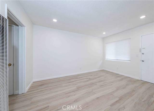 Detail Gallery Image 6 of 17 For 1316 W Valencia, Fullerton,  CA 92833 - 1 Beds | 1 Baths