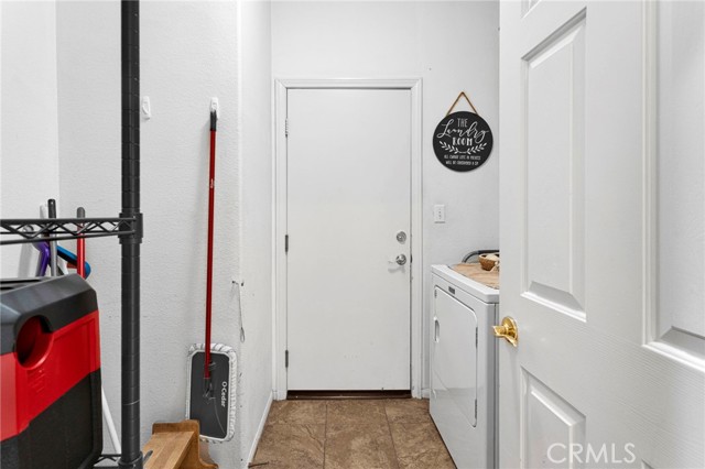 Detail Gallery Image 33 of 43 For 9178 Goldenseal Ct, Hesperia,  CA 92344 - 4 Beds | 2 Baths