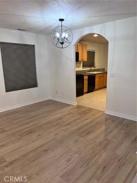Detail Gallery Image 6 of 29 For 26577 Windjammer Ln, Helendale,  CA 92342 - 4 Beds | 2 Baths