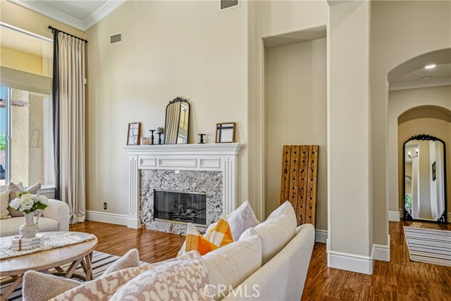Detail Gallery Image 10 of 57 For 3931 Ashwood Circle, Corona,  CA 92881 - 4 Beds | 3/1 Baths