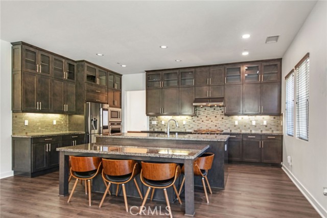 731 E Orange Blossom Way, Azusa CA: https://media.crmls.org/medias/06f813fa-57a4-4a2b-b525-549625e9281b.jpg