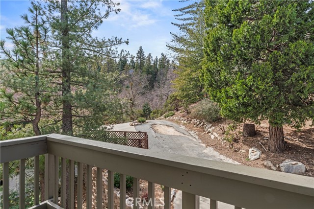 Detail Gallery Image 17 of 46 For 134 St Andrews Dr, Lake Arrowhead,  CA 92352 - 3 Beds | 2/1 Baths