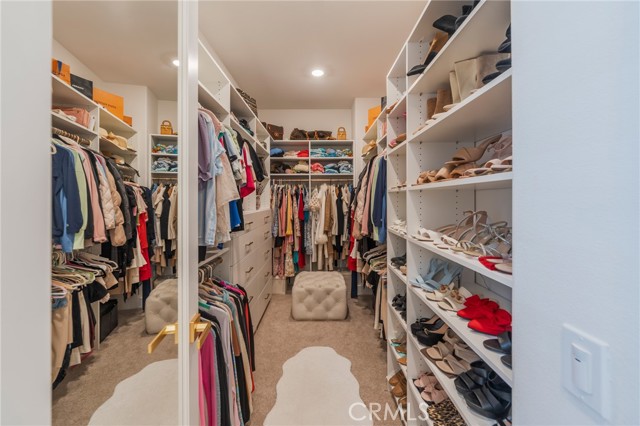 Detail Gallery Image 23 of 49 For 9672 Dawning Dr, Huntington Beach,  CA 92646 - 5 Beds | 4/1 Baths