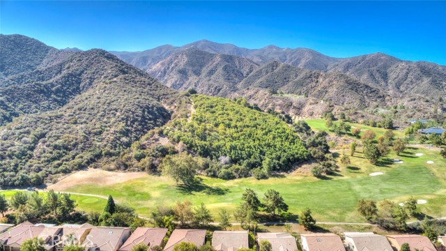 Detail Gallery Image 2 of 47 For 24627 Gleneagles Dr, Corona,  CA 92883 - 2 Beds | 2 Baths