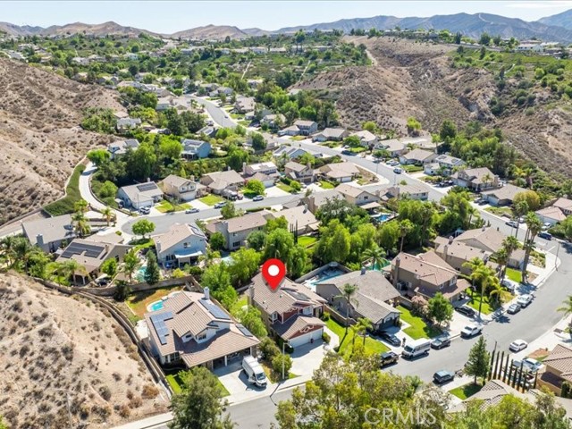 Detail Gallery Image 5 of 45 For 14433 Grandifloras Rd, Canyon Country,  CA 91387 - 4 Beds | 3 Baths