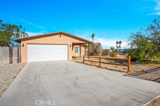 Detail Gallery Image 1 of 34 For 72472 El Paseo Dr, Twentynine Palms,  CA 92277 - 3 Beds | 2 Baths