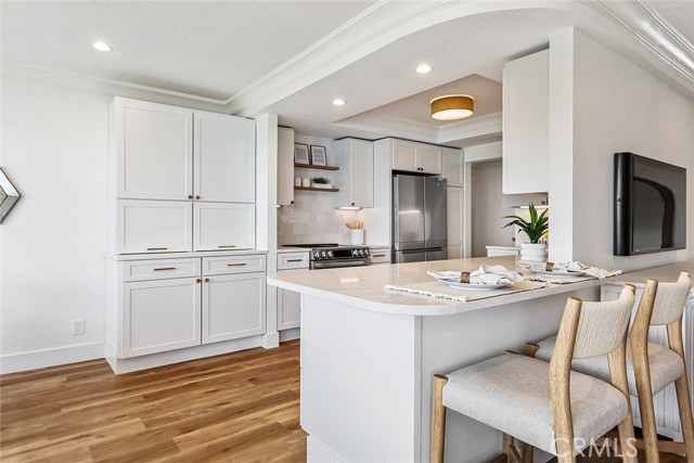 639 Paseo De La Playa, Redondo Beach, California 90277, 2 Bedrooms Bedrooms, ,1 BathroomBathrooms,Residential,For Sale,Paseo De La Playa,SB25188474