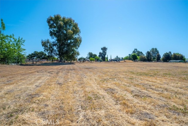 Detail Gallery Image 31 of 33 For 5640 Whispering Oak Way, Paso Robles,  CA 93446 - 4 Beds | 3 Baths