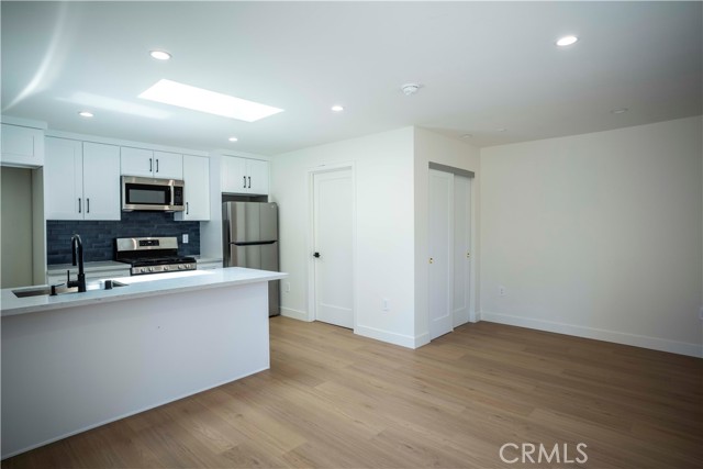 20807 Gault st, Winnetka (los Angeles), California 91306, ,1 BathroomBathrooms,Residential Lease,For Rent,20807 Gault st,CRSR24150295