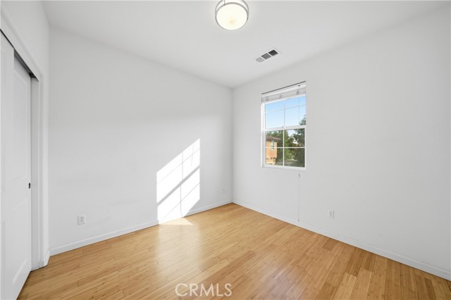 Detail Gallery Image 18 of 27 For 2830 E via Fiano, Ontario,  CA 91764 - 4 Beds | 2/1 Baths