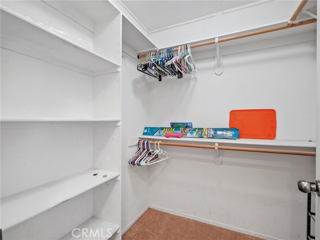 16409 Pauhaska Court, Apple Valley CA: https://media.crmls.org/medias/06fb3218-9d60-48a0-b0a9-58ff6b0ddf47.jpg