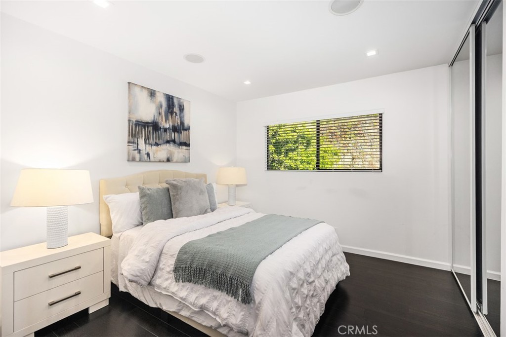 MLS #OC25248941 image #19