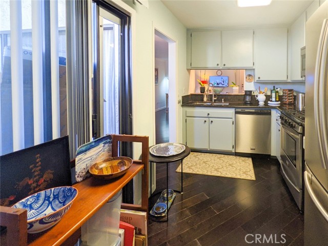 Detail Gallery Image 8 of 19 For 515 N Jackson St #212,  Glendale,  CA 91206 - 1 Beds | 1 Baths