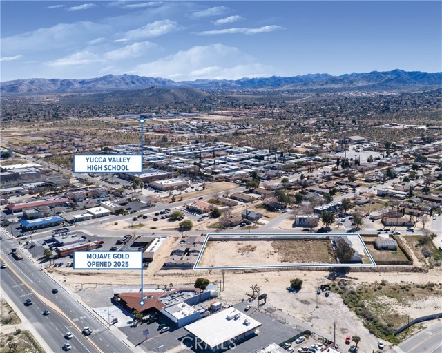 Detail Gallery Image 6 of 7 For 7408 Acoma Trl, Yucca Valley,  CA 92284 - – Beds | – Baths