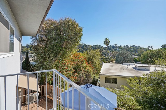 Detail Gallery Image 15 of 44 For 2305 Silver Ridge Ave, Los Angeles,  CA 90039 - 6 Beds | 6 Baths