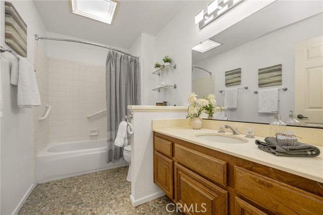 Detail Gallery Image 8 of 12 For 5090 Webb Pl, Yorba Linda,  CA 92886 - 3 Beds | 2 Baths